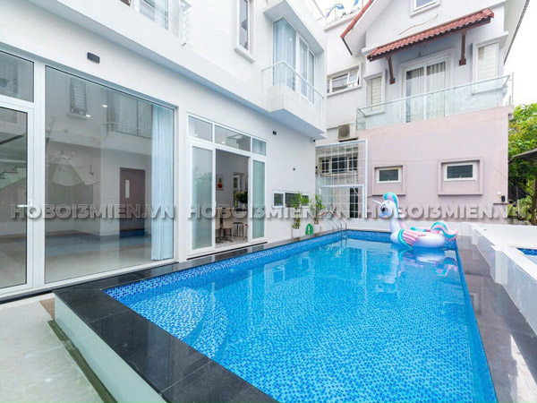 Bể Bơi Nước Muối Biển