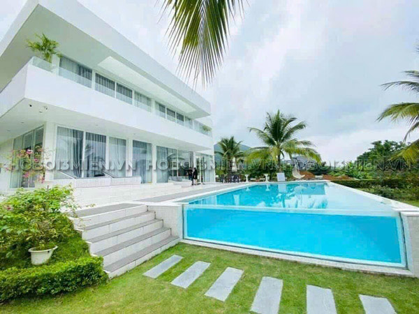 Mẫu Bể Bơi Gia Đình